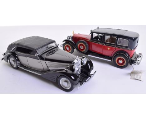 Two Franklin Mint Precision Models,1939 Maybach Zepplin 1:24 scale and 1935 Mercedes Benx 770K Pullman Limousine 1:24 scale b