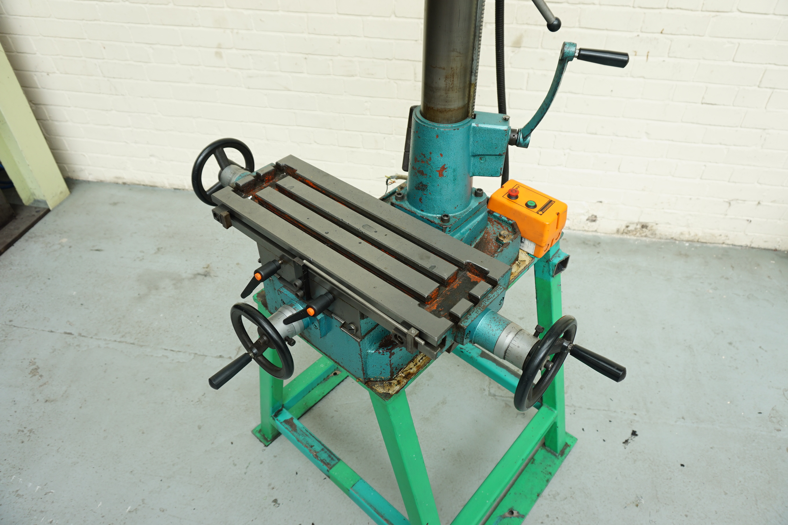 A Naerok Type RDM400M Table Type Drilling and Milling Machine with