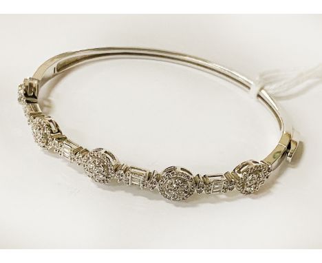 14CT GOLD BANGLE - APPROX 2 CARATS OF DIAMONDS - APPROX 11.70 GRAMS