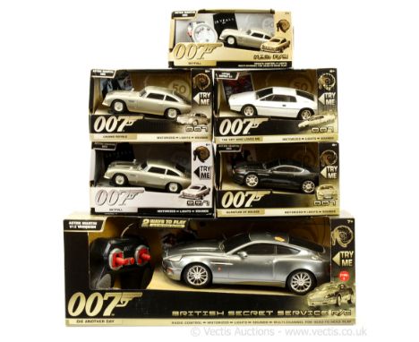 Toystate.com a group of "James Bond" plastic related issues to include (approximately 1/43rd scale) Aston Martin DB5 with Clo