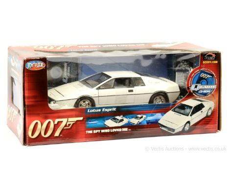 Joyride - "James Bond" - (1/18th scale) Lotus Esprit taken from the film "The Spy Who Loved Me" - white, grey interior, chrom
