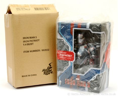 Hot Toys (1/4th scale) - Iron Man 3 - Iron Patriot Bust - Mint including box with outer transit carton.