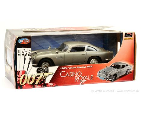 Joyride - "James Bond" - (1/18th scale) Aston Martin DB5 taken from the film "Casino Royale" - silver-grey, chrome trim - Min