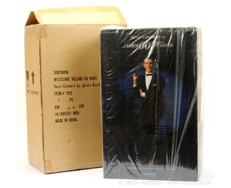 Sideshow - "James Bond" - (1/4th scale) Limited Edition Figure - "James Bond / Sean Connery" - Mint including box and sealed 