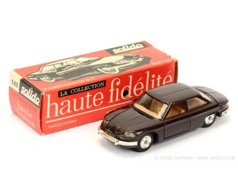 Solido 143 Panhard 24BT - very dark purple, light tan interior, chrome trim and hubs - Excellent Plus (slight loss of chrome 