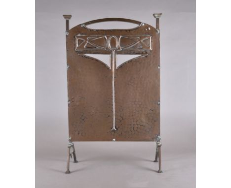 A copper Arts and Crafts fire screen, 68 cm x 43 cm 