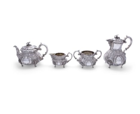 A FINE IRISH SILVER FOUR PIECE TEA AND COFFEE SERVICE, Dublin c.1903, mark of Weir &amp; Sons, comprising teapot, coffee pot,