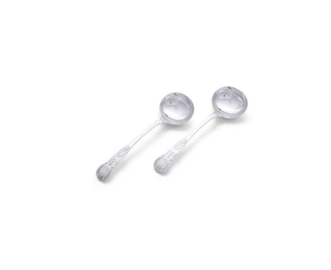 A PAIR OF EDWARDIAN KINGS PATTERN SILVER SAUCE LADLE, Sheffield c.1904, mark John Round &amp; Sons Ltd, crested (c.6.5 troy o