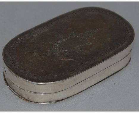 AN 18TH CENTURY FRENCH SILVER SNUFF BOX with shaped ends and engraved girdle 2.25ins long.