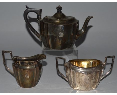 A BATCHELORS VICTORIAN THREE PIECE TEA SET, comprising teapot, sugar basin and milk jug. Chester 1900 Gross weight 14ozs.