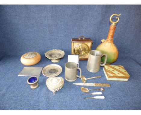 Qty of mixed collectables, inc mantel clock, plate and pewter