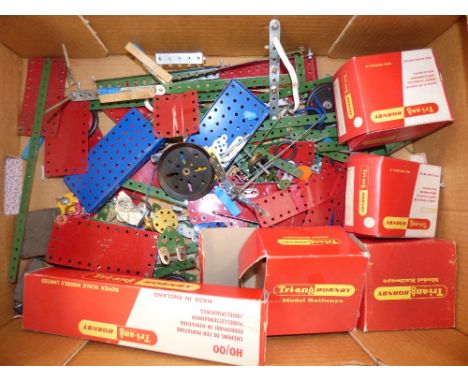 Qty of mixed Dinky & Corgi toy vehicles and meccano
