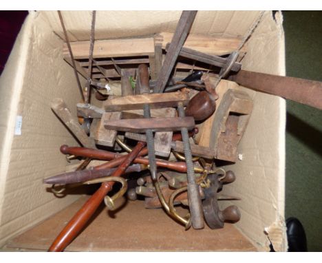 Large selection of treen tools, planes, saws etc