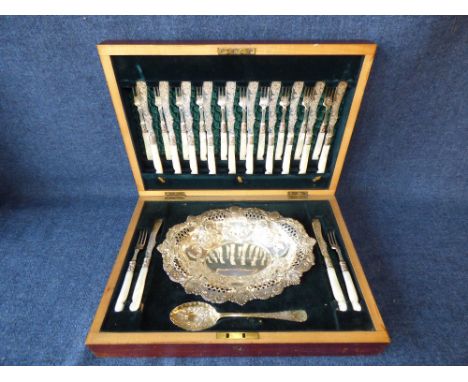 Hallmarked silver set of 12 fruit knives &amp; forks, fruit bowl &amp; berry spoon en-suite in fitted case by TL of Sheffield