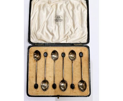 6 boxed silver Art Deco coffee bean spoons 