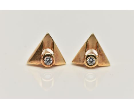 A PAIR OF YELLOW METAL DIAMOND EARRINGS, each earring of a triangular form set with a small round brilliant cut diamond each 