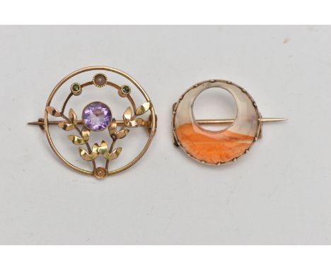 TWO EARLY 20TH CENTURY BROOCHES, the first a circular agate brooch set in a rose metal, fitted with a pin and c clasp, approx