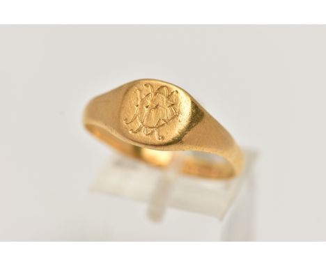 A 22CT GOLD SIGNET RING, monogram engraving to the head, hallmarked 22ct Birmingham 1939, approximate gross weight 4.8 grams,