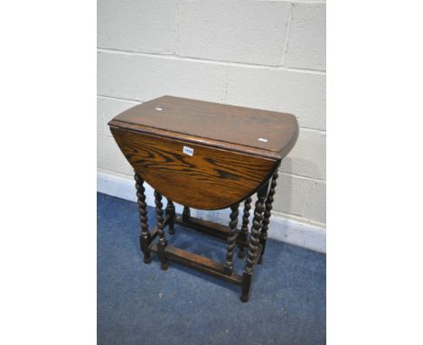 A SMALL OAK BARLEY TWIST GATE LEG TABLE, width 60cm x depth 39cm x height 72cm (condition:-good)