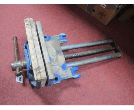 Record 52½P Work Bench Vice.