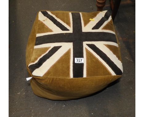 Pouffe 