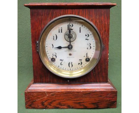 Early 20th century Oak Automatic eight day long alarm seth Thomas mantle clock

Used condition, not tested for working 