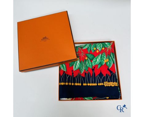 Hermès Paris: Scarf "Les Merises" in his box. | 87 x 90 cm.
