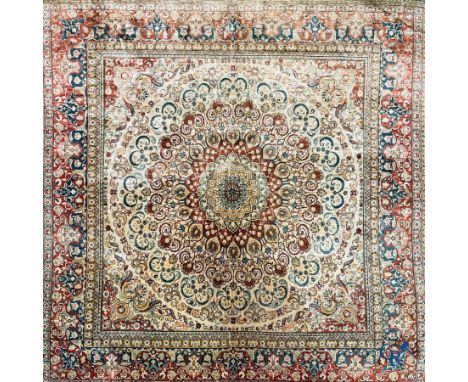 Oriental carpets: Hereke, a finely knotted silk carpet with floral decor. | 150 x 150 cm.