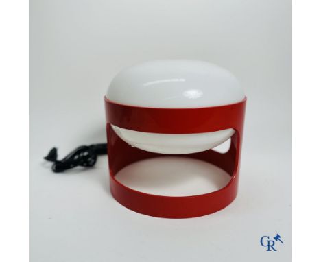 Joe Colombo (1930-1971): Design lamp in plexiglass. Model KD27 (circa 1967) | Height: 23 cm.Diameter: 24 cm.