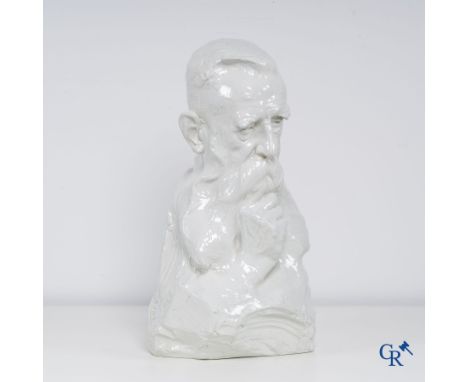 Leon Gobert (1869-1935) Bust in glazed ceramic, 1915. | 58 x 29 x 27 cm.