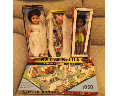 A Keynote dressed doll "Dainty Cute & Lovable" (boxed), "Rosebud The World's Most Beautiful Doll" (boxed), a Pelham Puppet's 