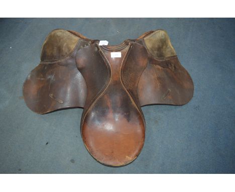 R. Bloch &amp; Co Leather Horse Riding Saddle 