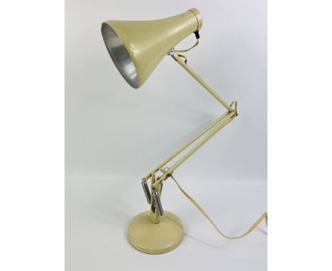 Cream Anglepoise lamp by Herbert Terry, approximately 81cm high at maximum. Estimate: £30-50