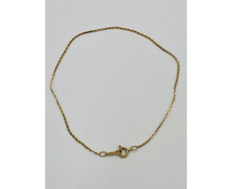9ct gold bracelet, 1.4g. Estimate: £25-40.This item qualifies for in-house posting.
