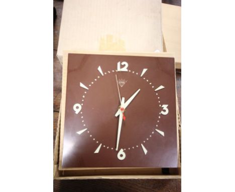 Boxed Vintage Diamond Brand Electric Clock