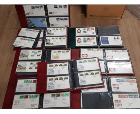 GREAT BRITAIN FIRST DAY COVER COLLECTION FROM 1977 TO 1986 PRESENTED IN 8 KESTREL FDC ALBUMS APPROX 700 COVERS WITH DUPLICATI