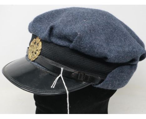 WWII British womens WRAF OR/NCOs visor cap. UK P&amp;P Group 2 (£20+VAT for the first lot and £4+VAT for subsequent lots) 