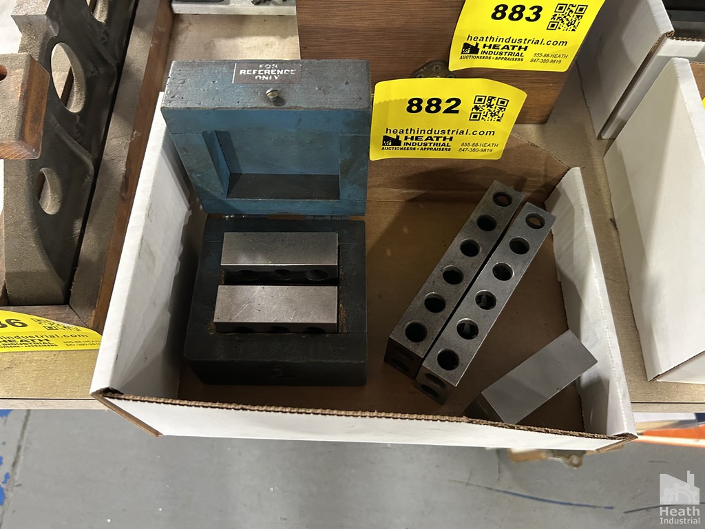 Lot 882