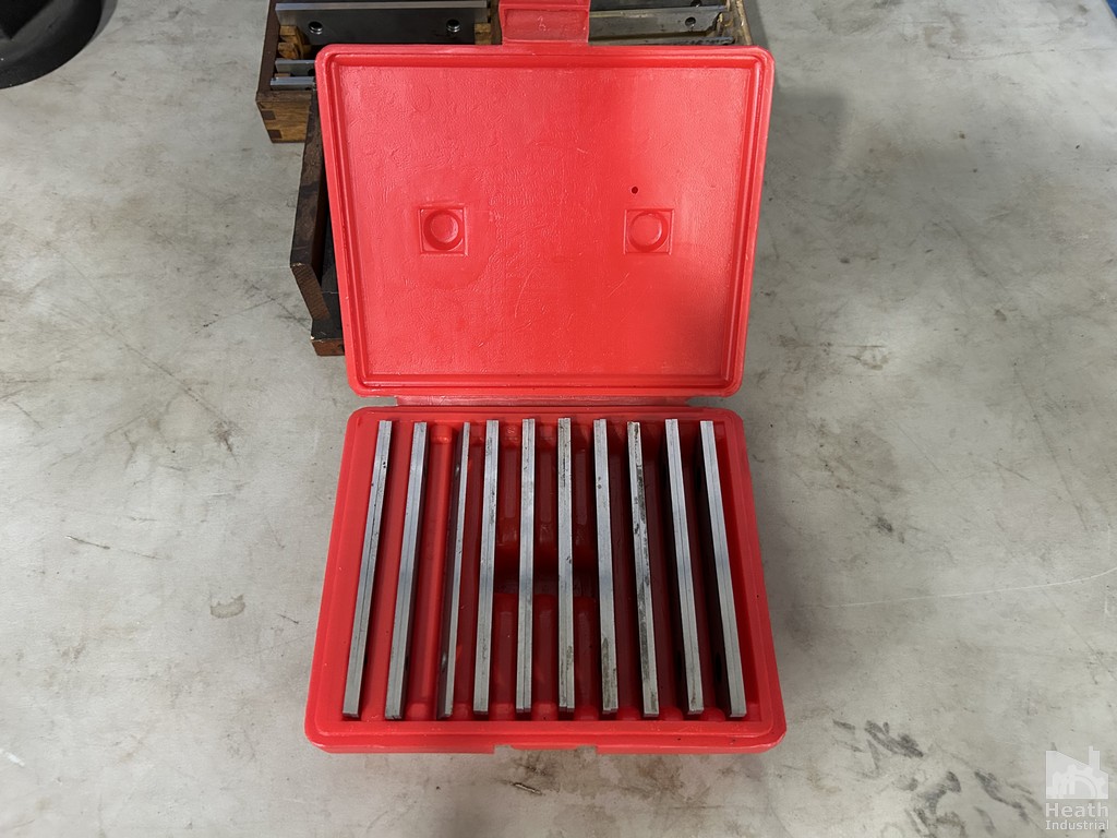 Lot 830