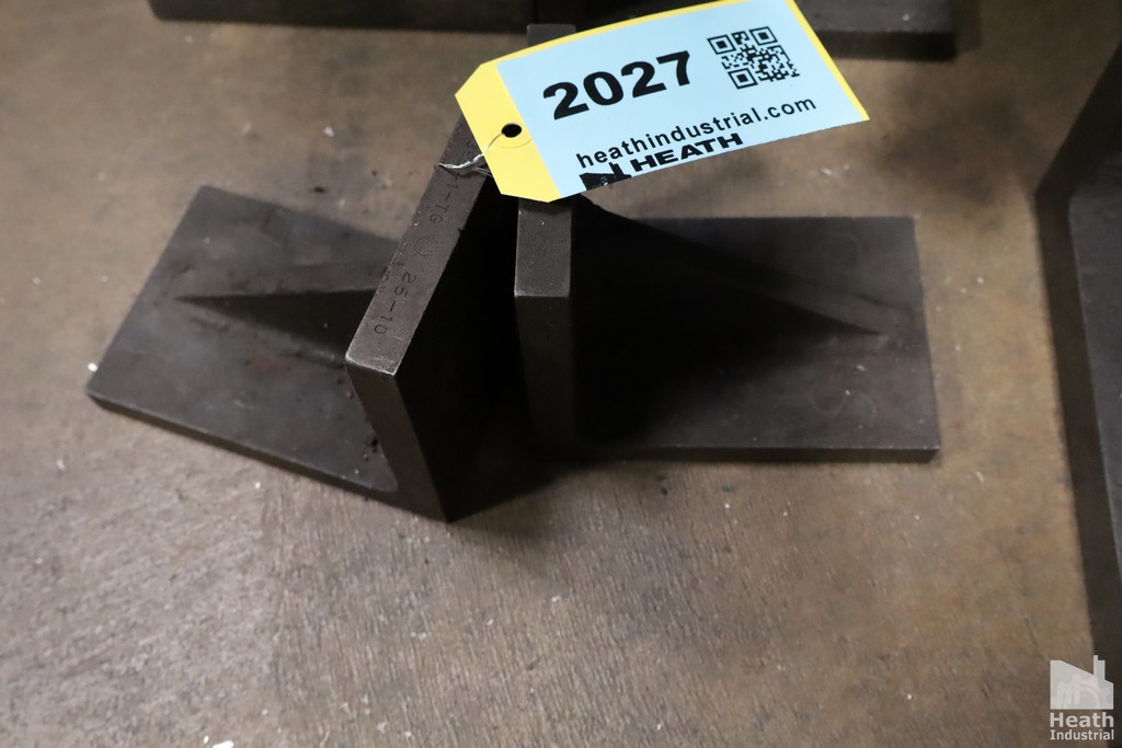 Lot 2027