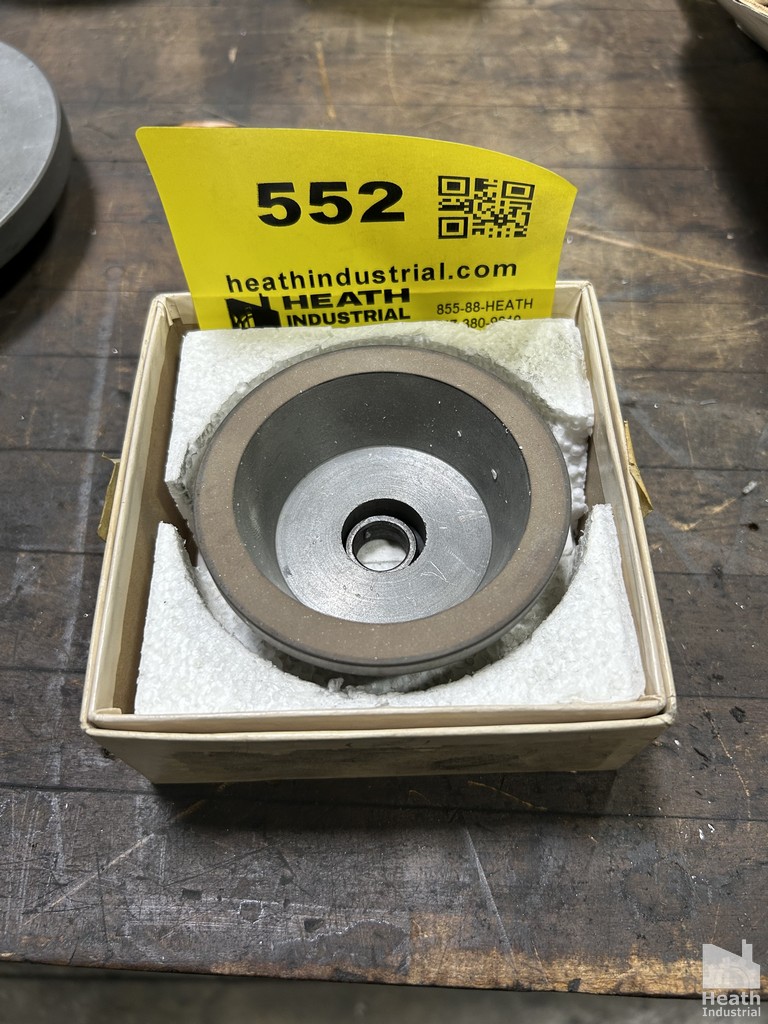 Lot 552