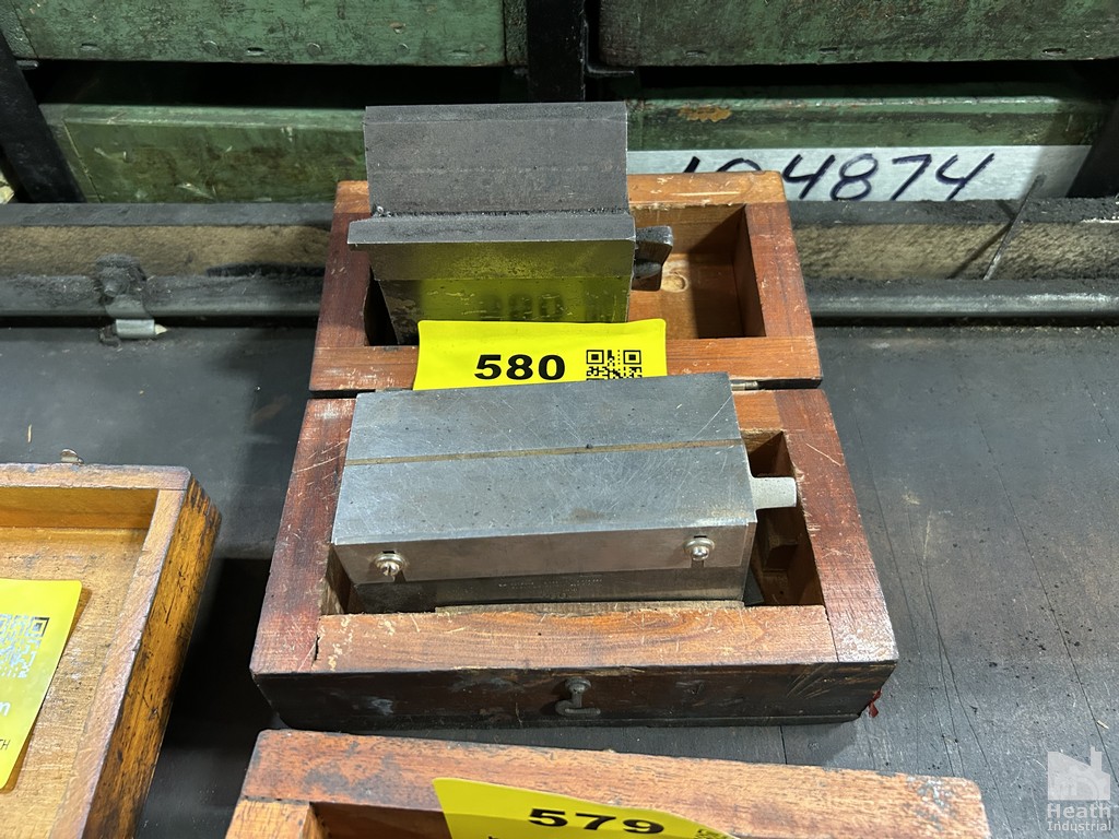 Lot 580