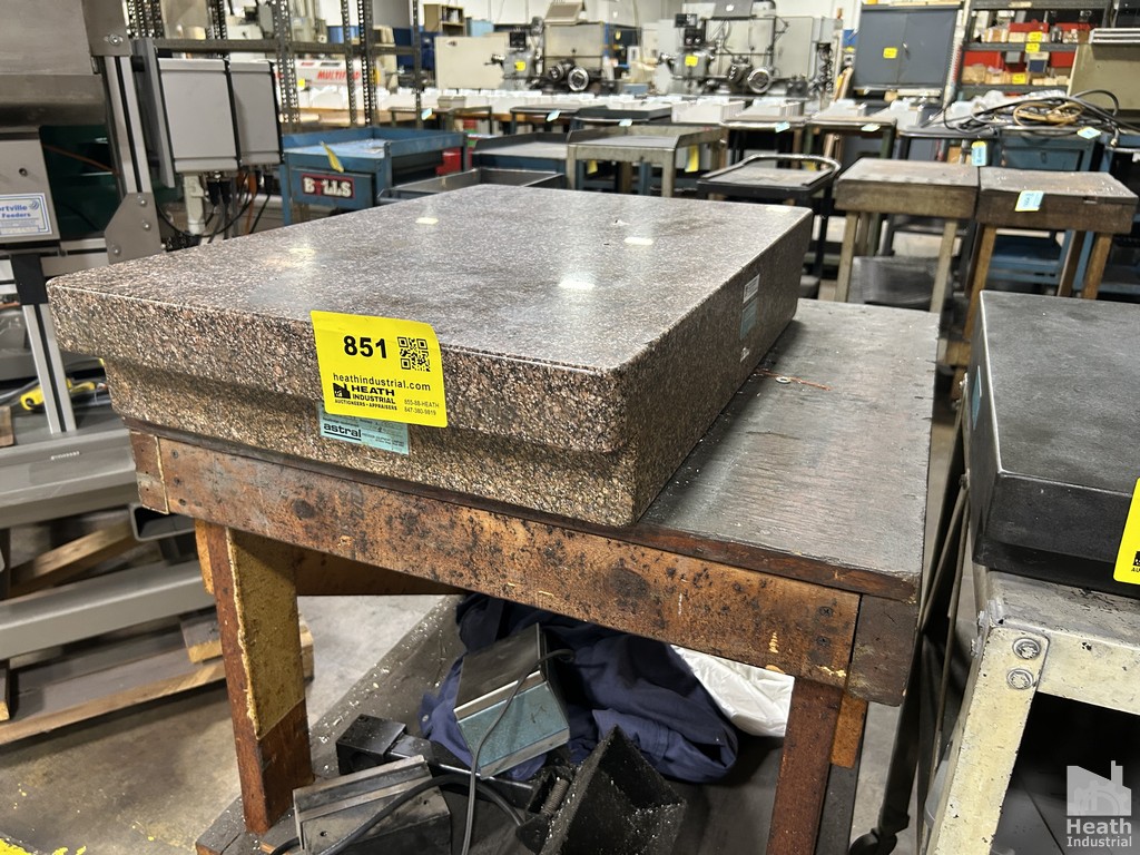 Lot 851