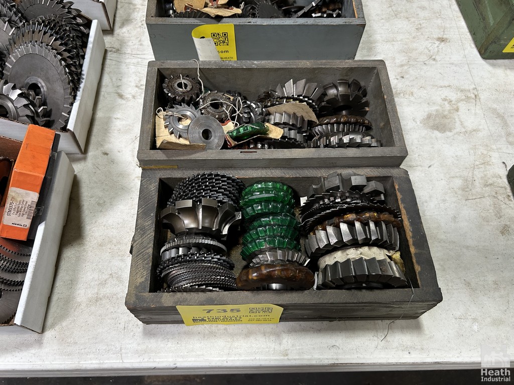 Lot 735