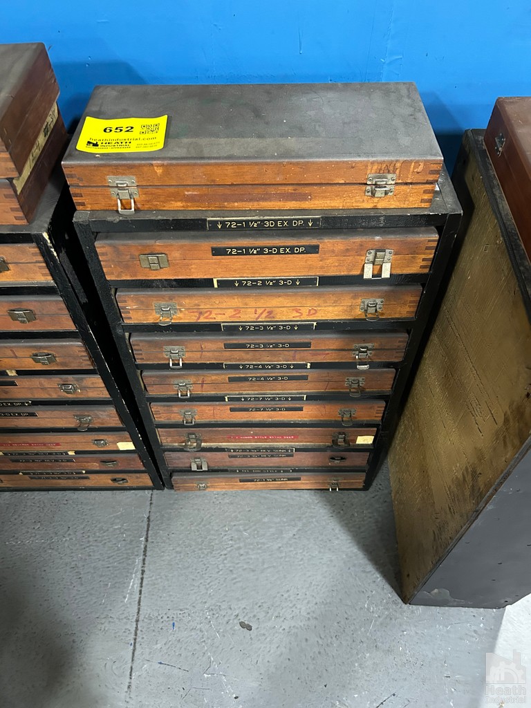 Lot 652