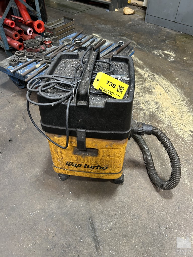 Lot 739