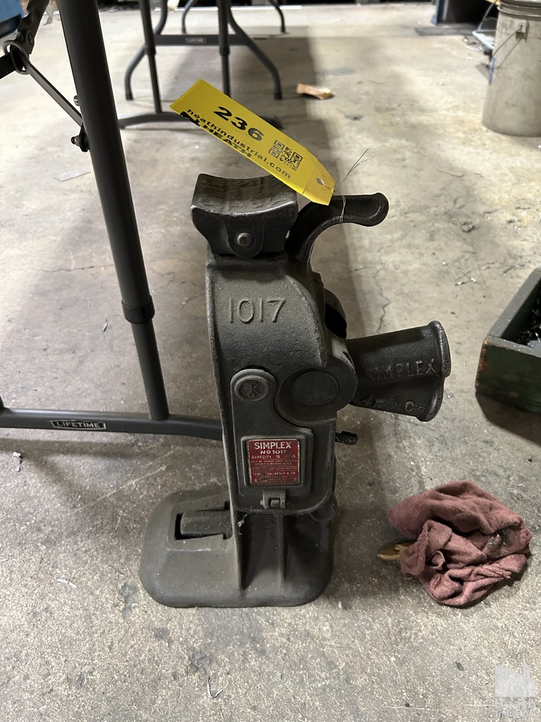 Lot 236