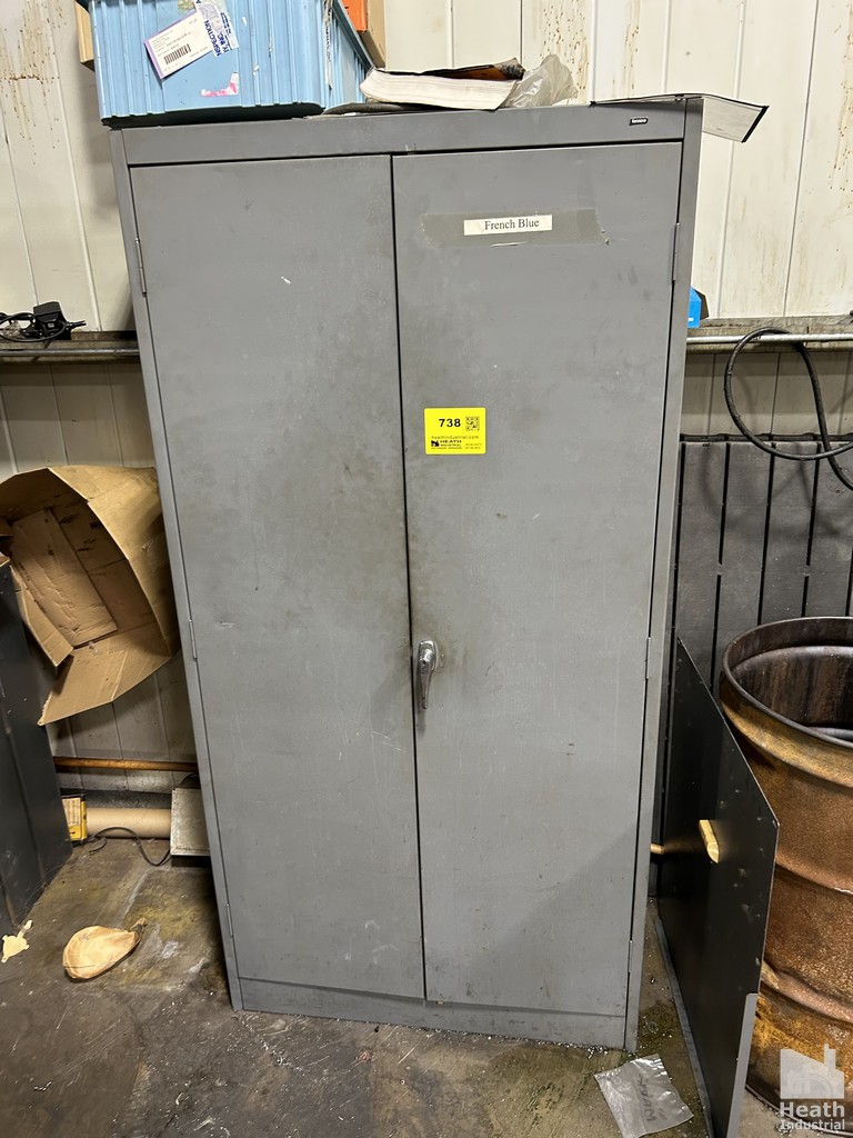 Lot 738
