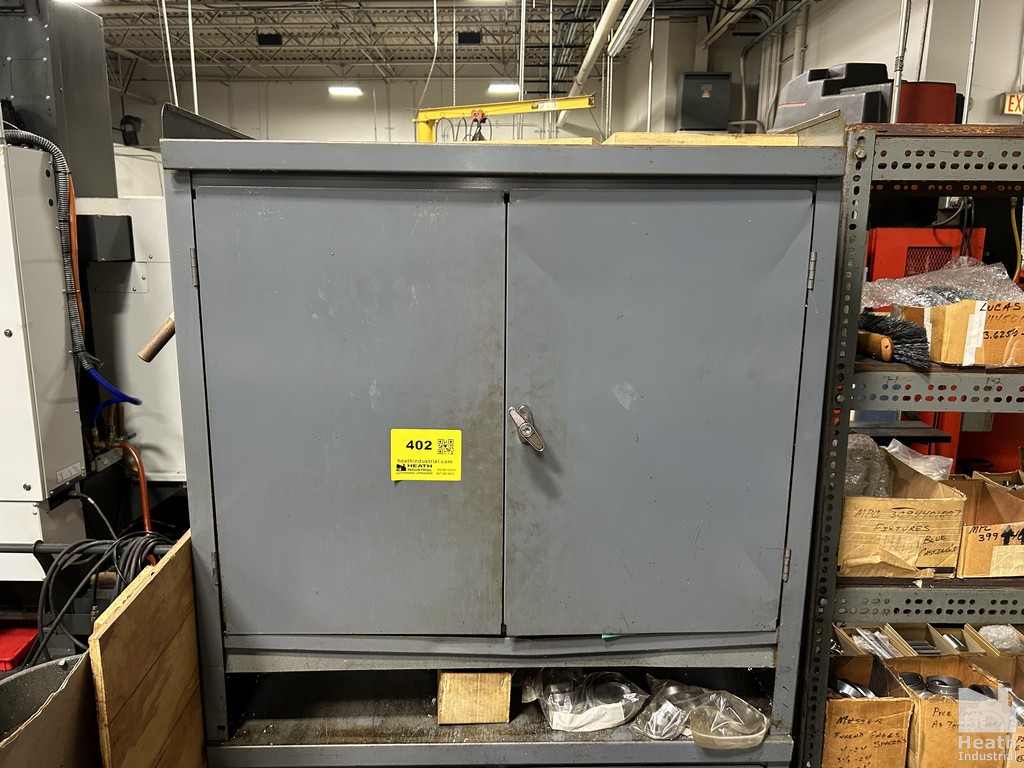 Lot 402