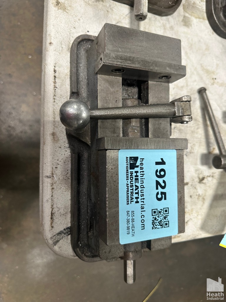 Lot 1925